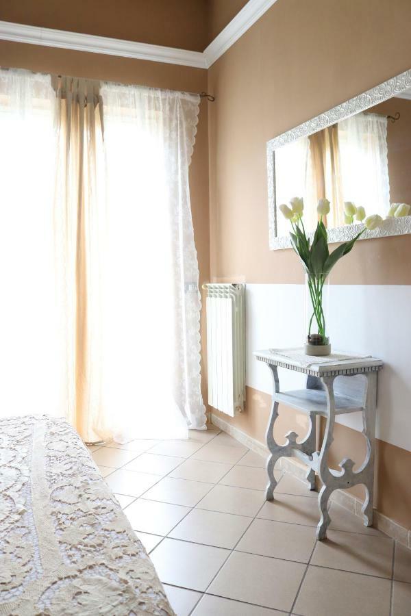Charming Gea Hotel San Felice a Cancello Eksteriør billede